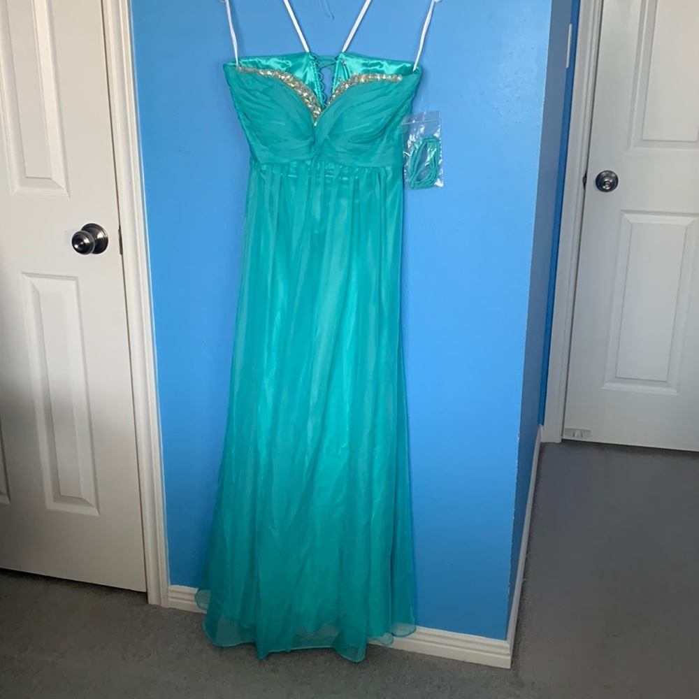 NWT Cindy Aqua Strapless Formal Prom Dress